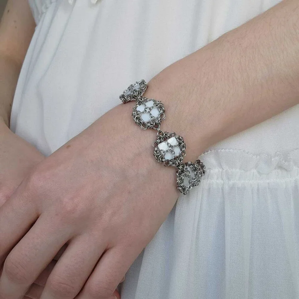Vintage silver and white mother-of-pearl medieval bracelet - Picture 2 of 13